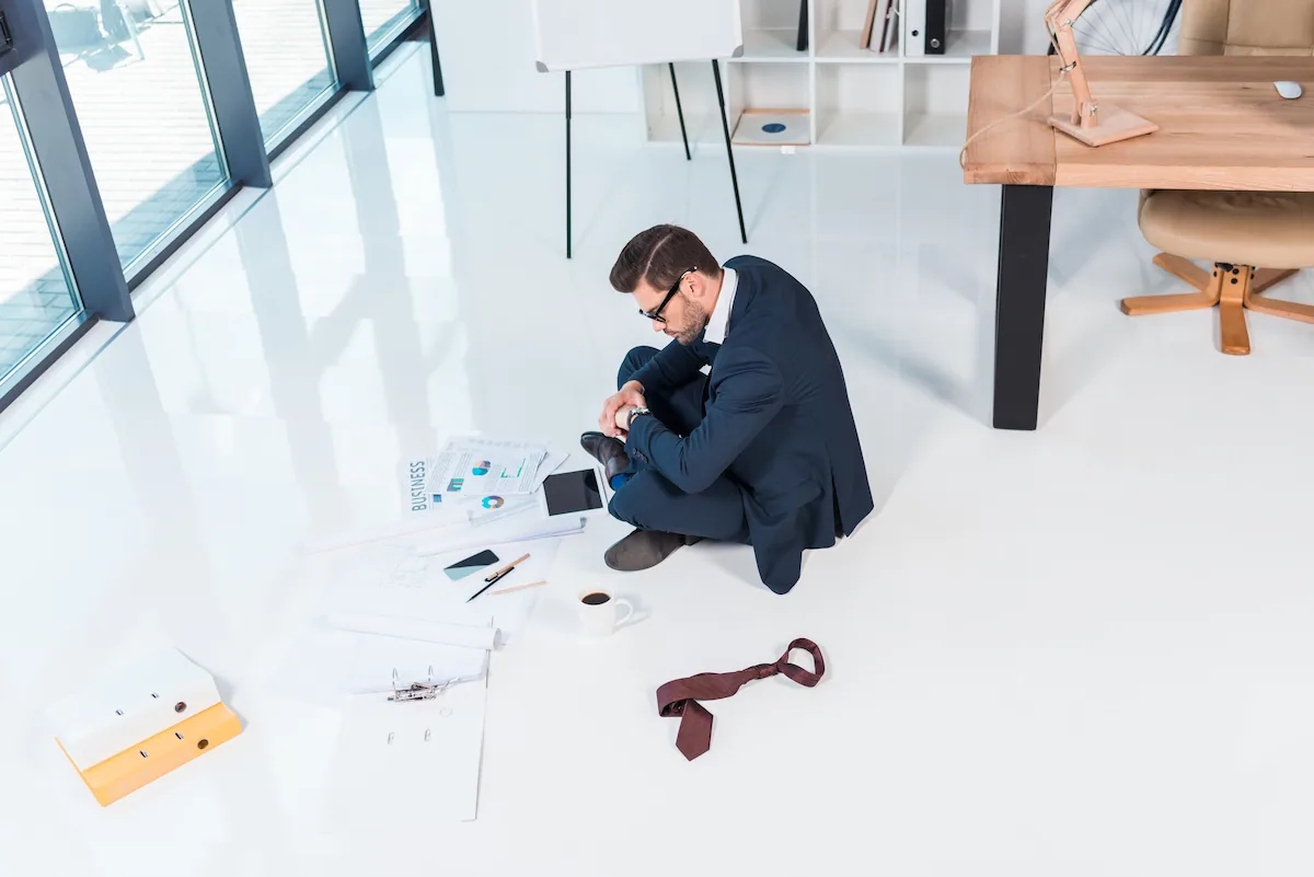 Why Most Businesses Fail: 6 Lessons Successful Entrepreneurs Wish They Knew Earlier image